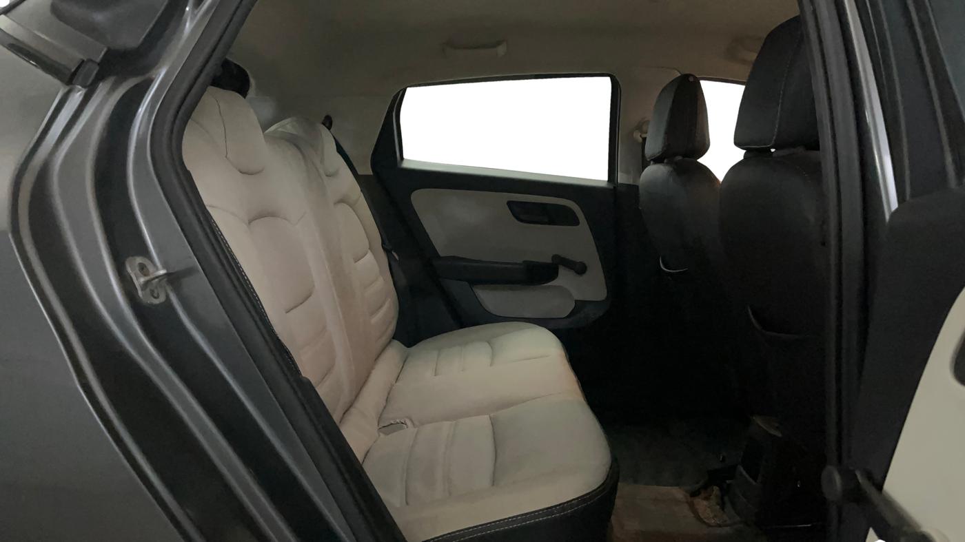 2022 Tata ALTROZ XE PETROL, Petrol, Manual, 46,027 km, Right Side Rear Door Cabin