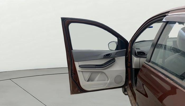 2025 Tata Tiago XZA iCNG, CNG, Automatic, 21,051 km, LHS Front Door