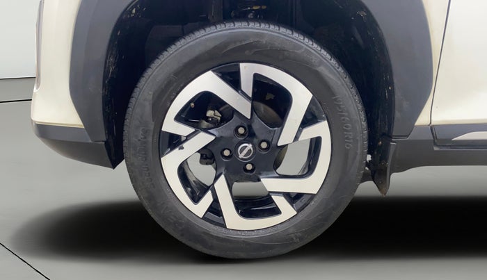 2023 Nissan MAGNITE XV MT, Petrol, Manual, 35,403 km, Left Front Wheel