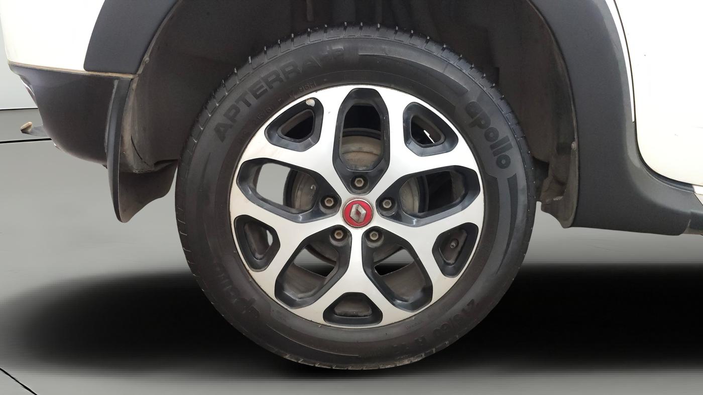 2021 Renault Duster RXZ 1.3 TURBO PETROL CVT, Petrol, Automatic, 55,498 km, Right Rear Wheel