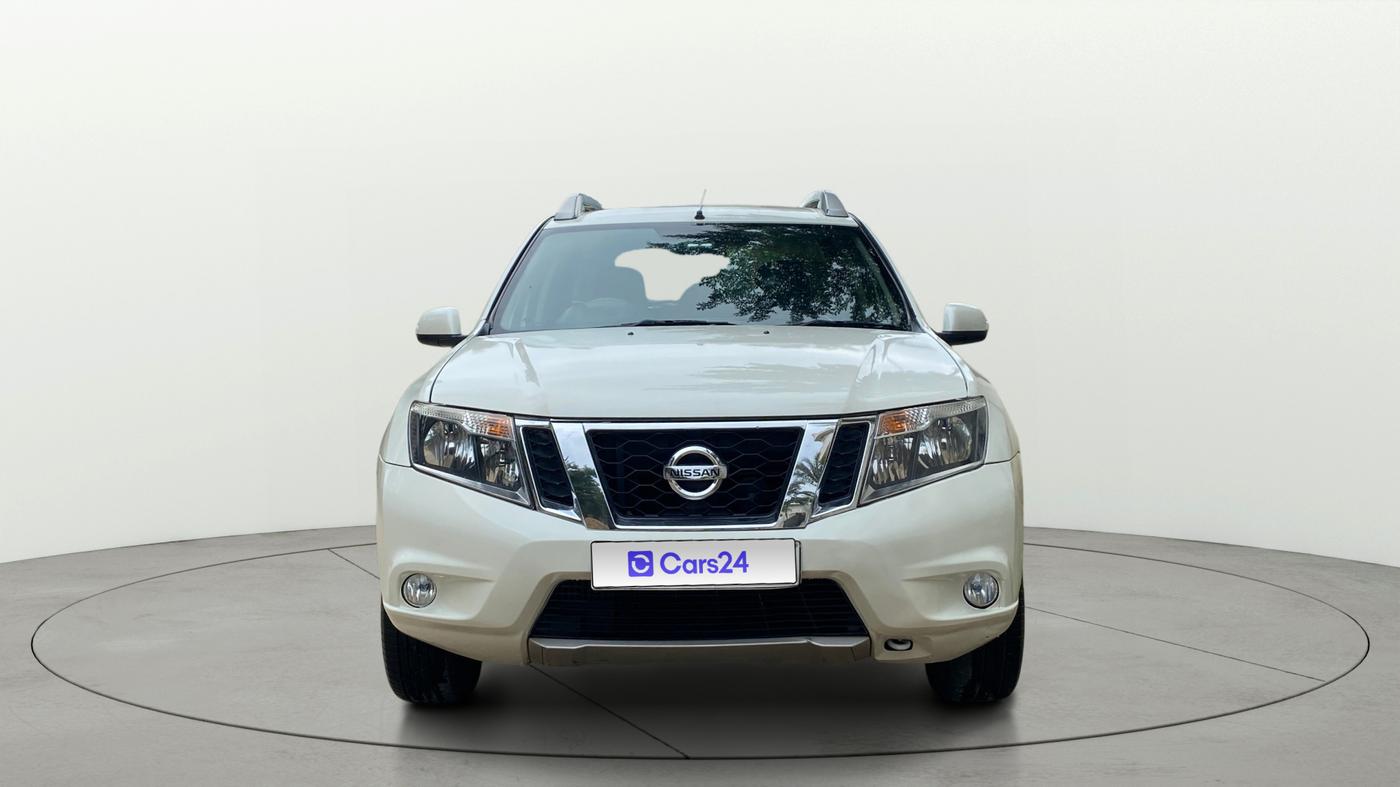2017 Nissan Terrano XV D PREMIUM AMT, Diesel, Automatic, 1,02,165 km, Front