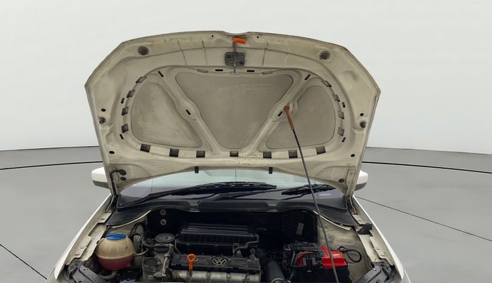 2013 Volkswagen Vento HIGHLINE 1.6 MPI, Petrol, Manual, 69,541 km, Open Bonet