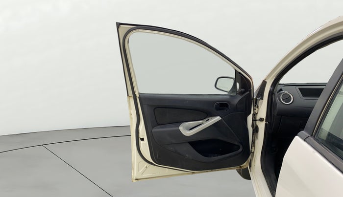 2013 Ford Figo ZXI 1.4 DIESEL, Diesel, Manual, 1,35,833 km, LHS Front Door