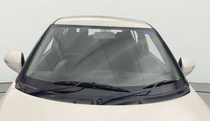 2013 Maruti Swift VXI, Petrol, Manual, 57,655 km, Front Windshield