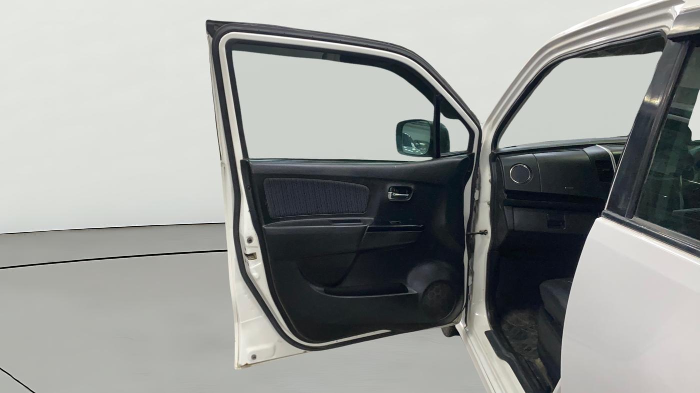 2016 Maruti Wagon R Stingray VXI, Petrol, Manual, 74,043 km, LHS Front Door