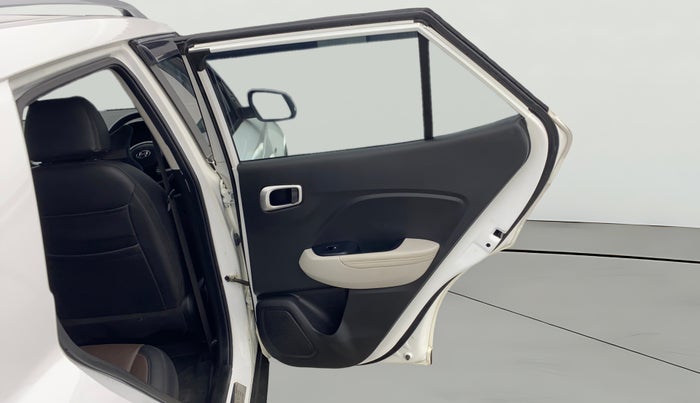 2023 Hyundai VENUE SX (O) 1.0 TURBO DCT, Petrol, Automatic, 43,845 km, RHS Rear Door