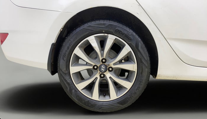 2016 Hyundai Verna 1.6 VTVT SX, Petrol, Manual, 1,13,295 km, Right Rear Wheel