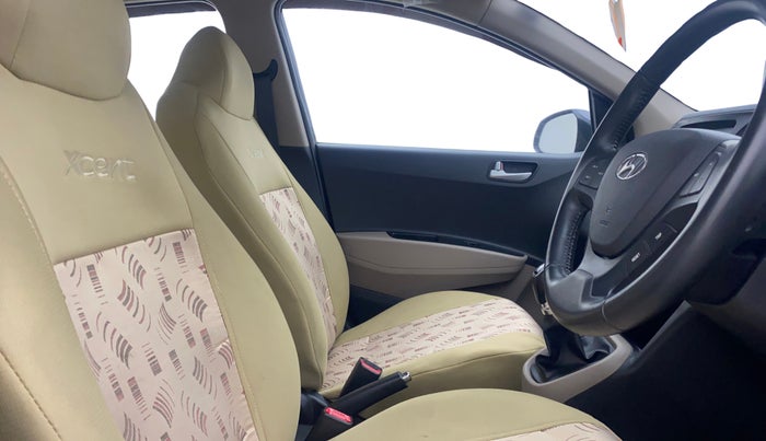 2017 Hyundai Xcent SX 1.2 (O), Petrol, Manual, 44,767 km, Right Side Front Door Cabin