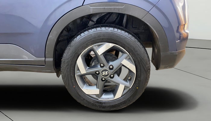 2020 Hyundai VENUE SX (O) 1.5 CRDI, Diesel, Manual, 67,275 km, Left Rear Wheel