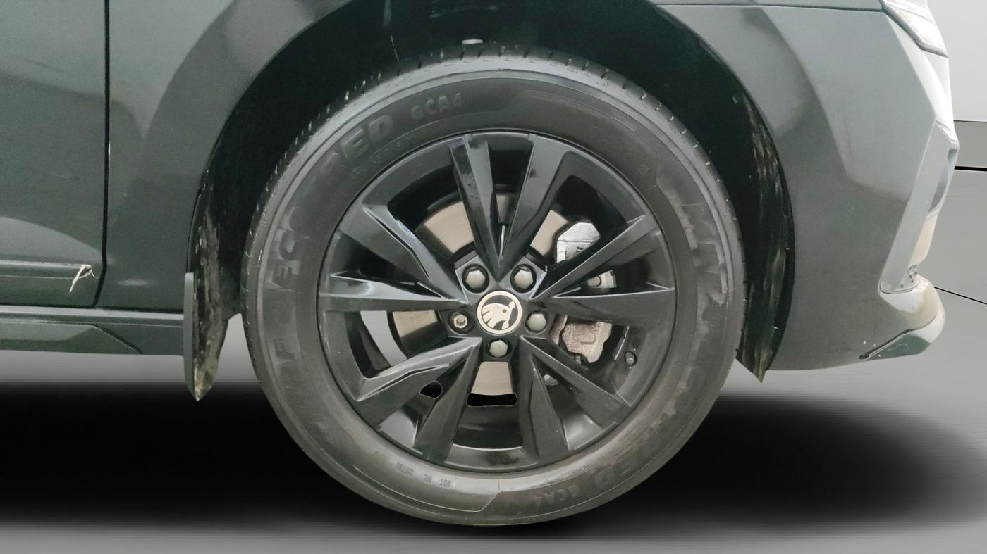 2025 Skoda SLAVIA Sportline 1.0L TSI AT, Petrol, Automatic, 2,384 km, Right Front Wheel