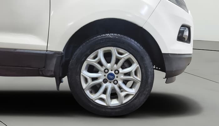2015 Ford Ecosport TITANIUM 1.5L DIESEL, Diesel, Manual, 1,17,932 km, Right Front Wheel