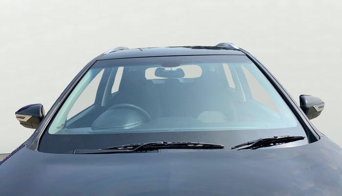 2021 MG HECTOR PLUS SUPER 1.5 PETROL TURBO HYBRID MT 7-STR, Petrol, Manual, 29,252 km, Front Windshield