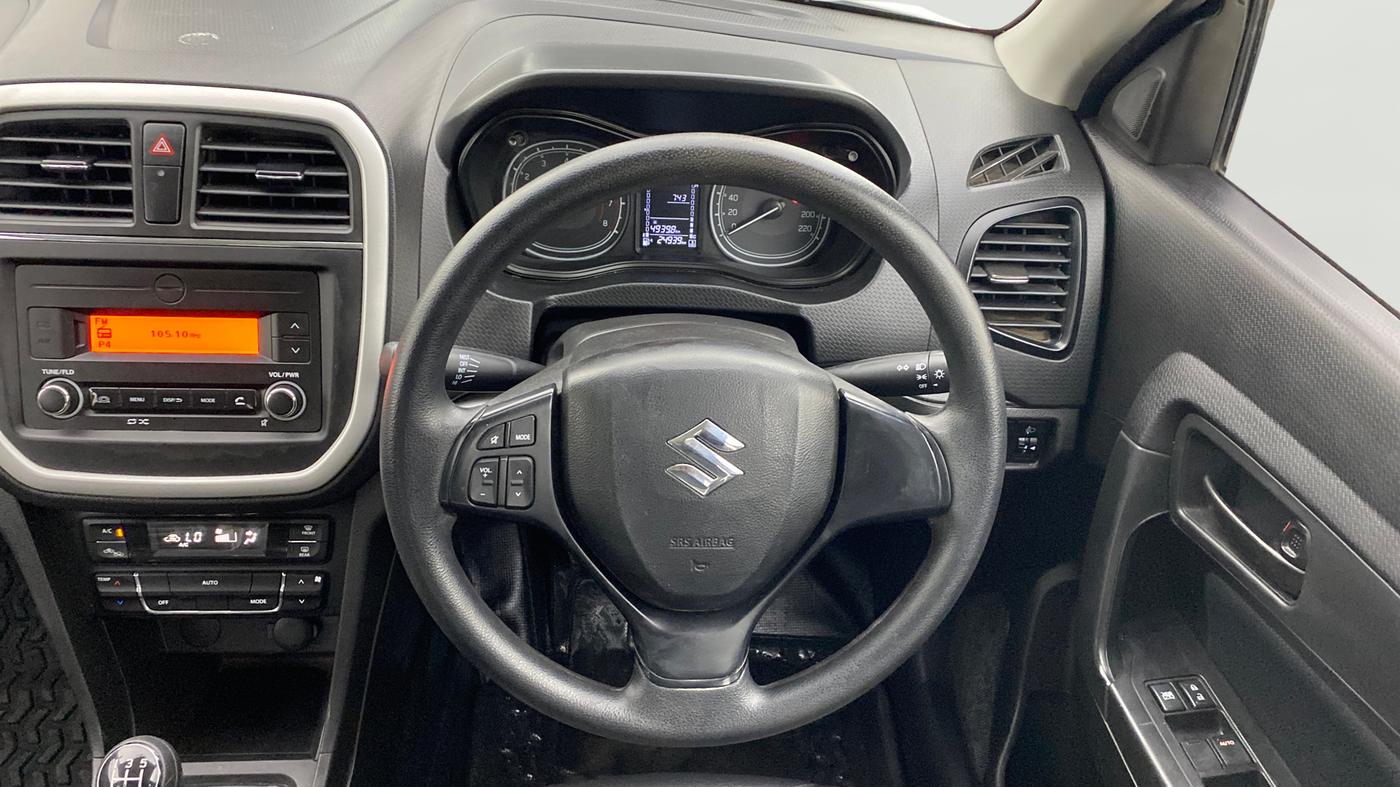 2022 Maruti Vitara Brezza VXI, Petrol, Manual, 24,938 km, Steering Wheel Close Up