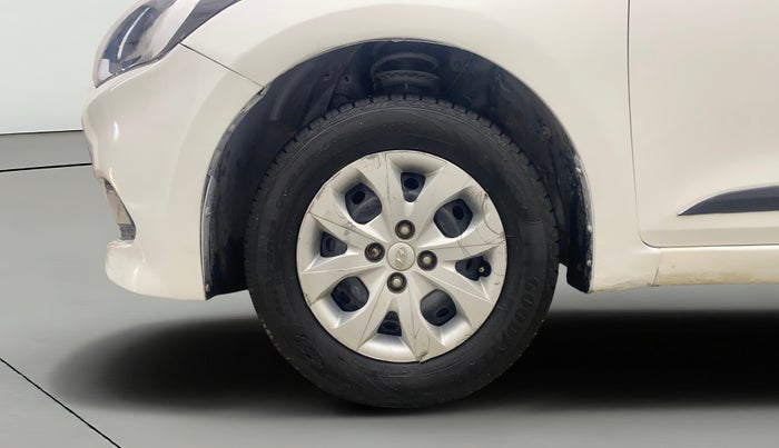 2014 Hyundai Elite i20 SPORTZ 1.2, Petrol, Manual, 1,22,146 km, Left Front Wheel