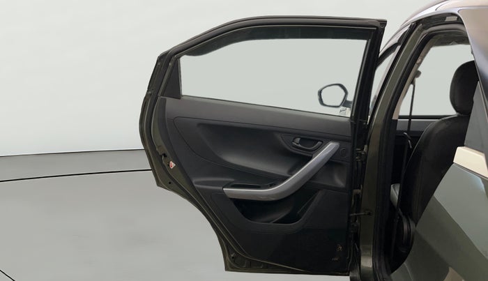 2021 Tata NEXON XMA SUNROOF PETROL, Petrol, Automatic, 65,926 km, LHS Rear Door