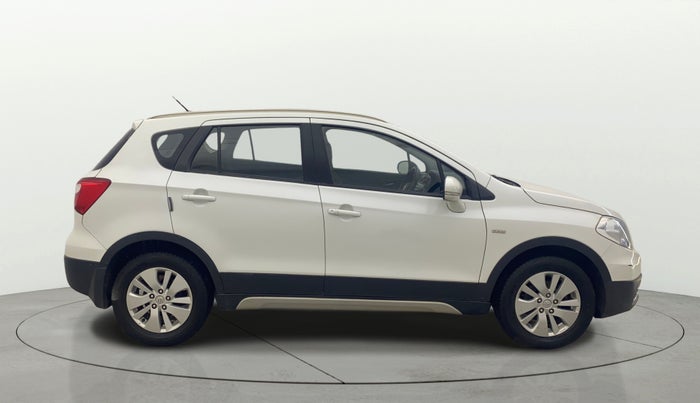 2015 Maruti S Cross ZETA 1.6, Diesel, Manual, 1,24,371 km, Right Side View