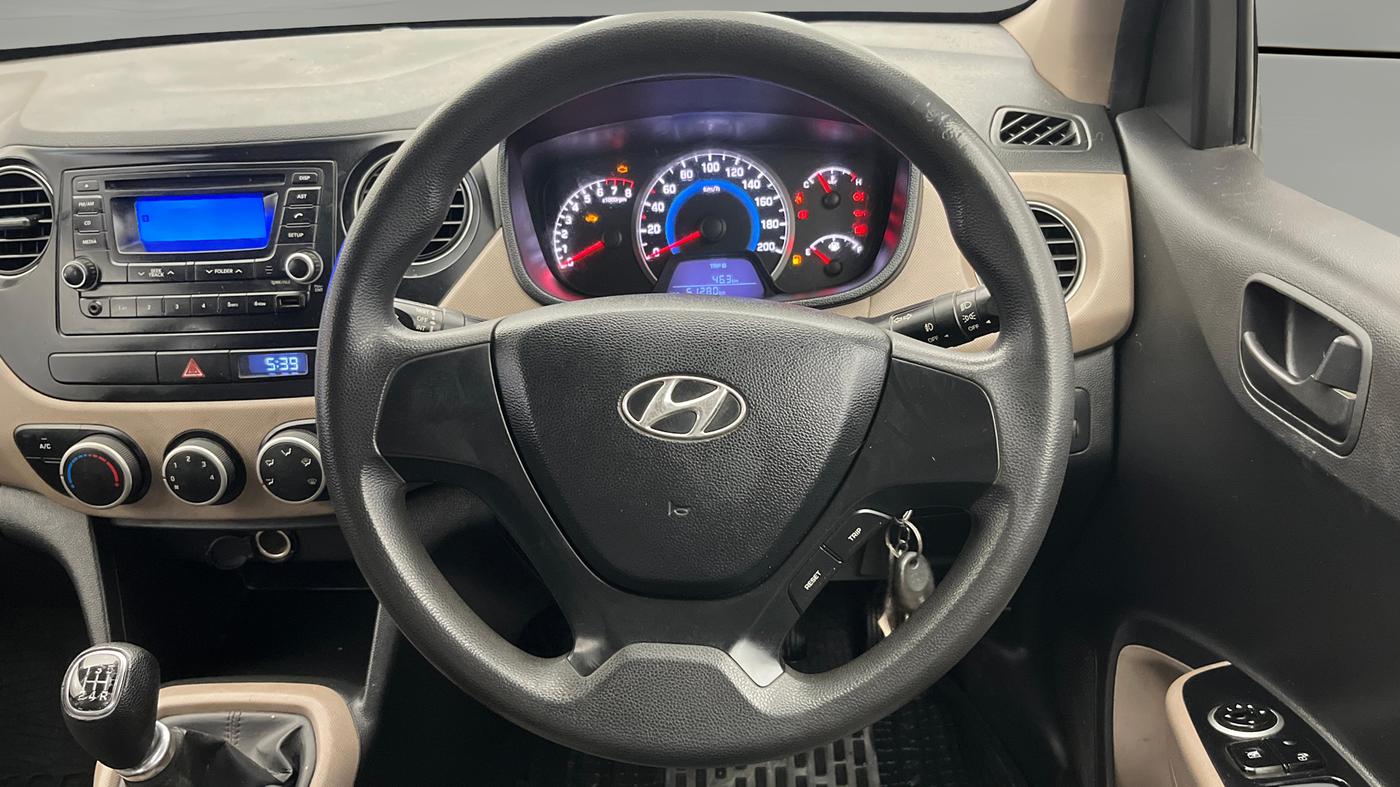 2015 Hyundai Grand i10 MAGNA 1.2 KAPPA VTVT, Petrol, Manual, 51,232 km, Steering Wheel Close Up