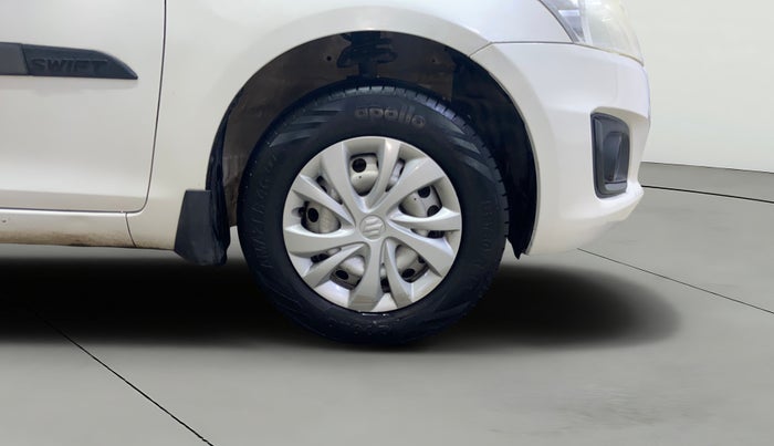 2017 Maruti Swift LXI (O), Petrol, Manual, 66,537 km, Right Front Wheel