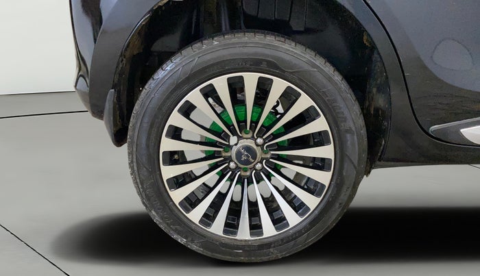 2023 Maruti Swift ZXI AMT, Petrol, Automatic, 26,681 km, Right Rear Wheel