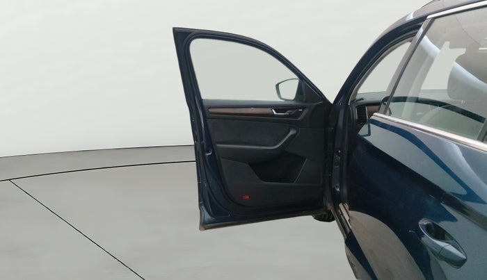 2021 Skoda Kodiaq Scout 2.0 TSI AT (4x4), Petrol, Automatic, 80,095 km, LHS Front Door