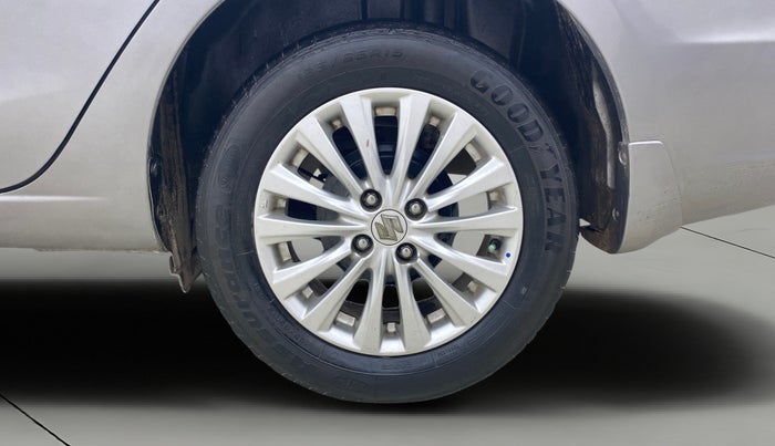 2018 Maruti Ciaz DELTA 1.5 SHVS MT PETROL, Petrol, Manual, 29,750 km, Left Rear Wheel