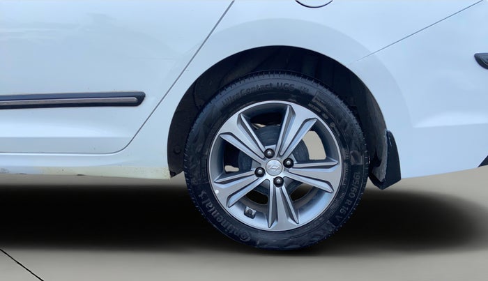 2018 Hyundai Verna 1.6 CRDI SX + AT, Diesel, Automatic, 85,665 km, Left Rear Wheel