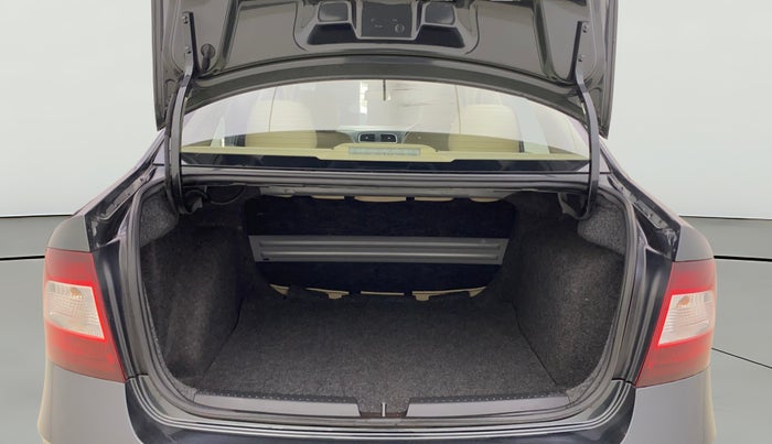 2020 Skoda Rapid AMBITION AT TSI, Petrol, Automatic, 47,837 km, Boot Open Zoomed View