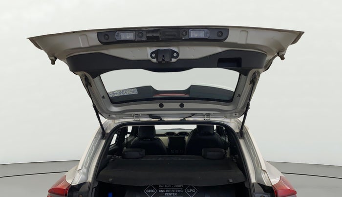 2022 Nissan MAGNITE XV EXECUTIVE, CNG, Manual, 49,559 km, Boot Door Open