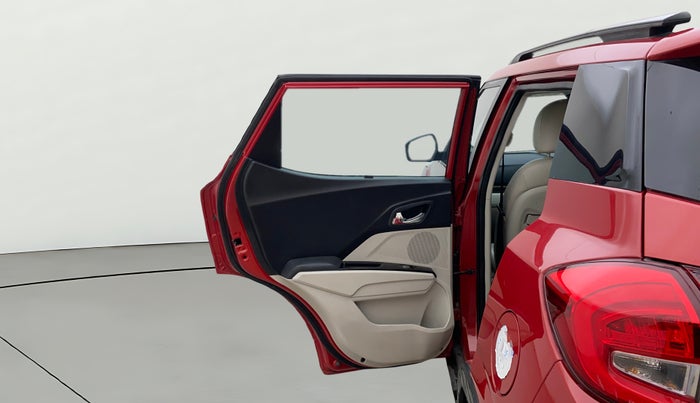 2023 Mahindra XUV300 W8 (O) 1.5 DIESEL AMT, Diesel, Automatic, 63,752 km, LHS Rear Door