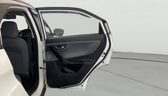 2025 Tata NEXON FEARLESS + SUNROOF DCA DUAL TONE 1.2 PETROL, CNG, Automatic, 9,111 km, RHS Rear Door