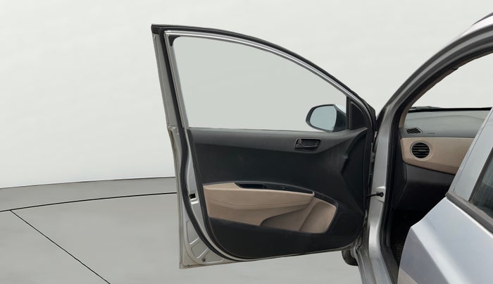 2019 Hyundai Grand i10 MAGNA 1.2 KAPPA VTVT, CNG, Manual, 51,029 km, LHS Front Door