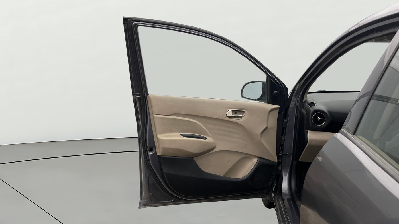 2019 Hyundai NEW SANTRO MAGNA, Petrol, Manual, 85,055 km, LHS Front Door