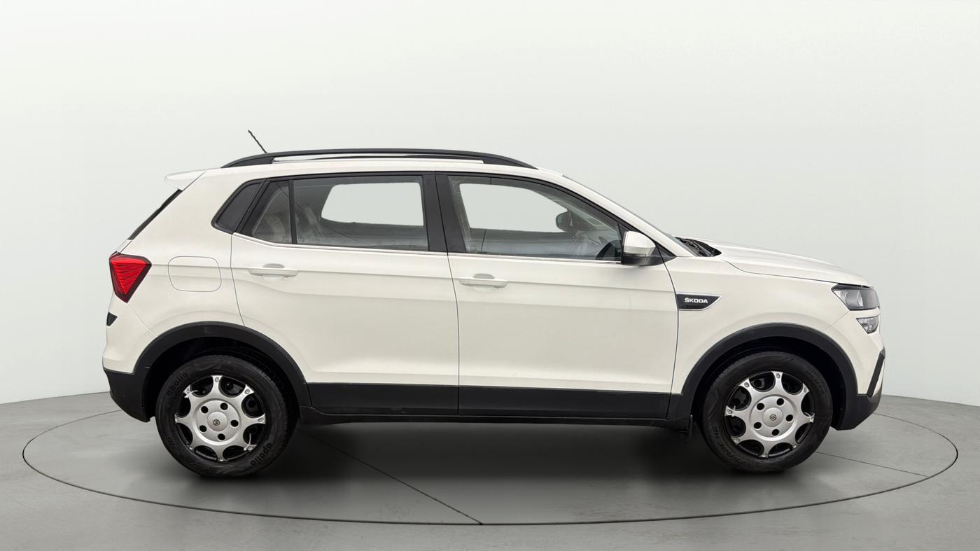 2022 Skoda KUSHAQ ACTIVE 1.0L TSI MT, Petrol, Manual, 73,678 km, Right Side View