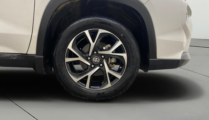 2022 Toyota URBAN CRUISER HYRYDER V HYBRID, Hybrid, Automatic, 62,556 km, Right Front Wheel