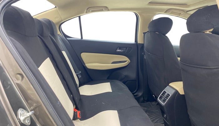 2021 Honda City 1.5L I-VTEC ZX, Petrol, Manual, 1,19,926 km, Right Side Rear Door Cabin