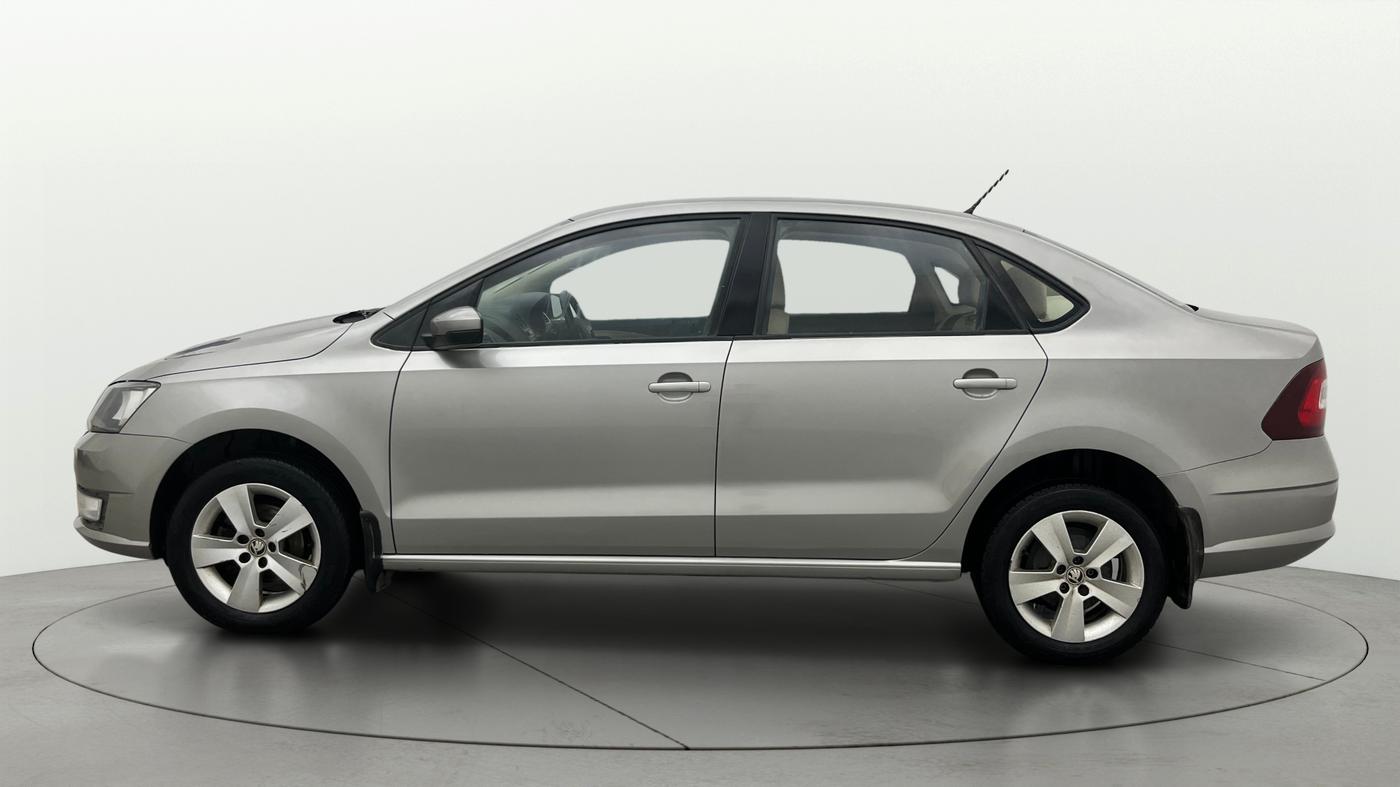 2017 Skoda Rapid AMBITION 1.6 MPI AT, Petrol, Automatic, 66,472 km, Left Side