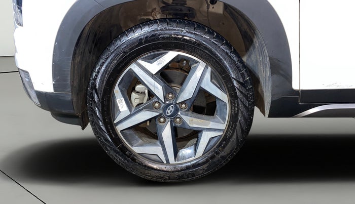 2023 Hyundai ALCAZAR PRESTIGE 1.5 TURBO PETROL MT 7STR, Petrol, Manual, 7,467 km, Left Front Wheel