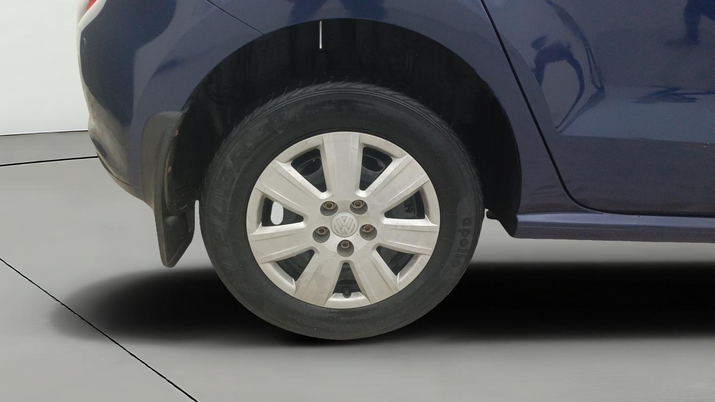 2014 Volkswagen Polo COMFORTLINE 1.2L, Petrol, Manual, 38,425 km, Right Rear Wheel