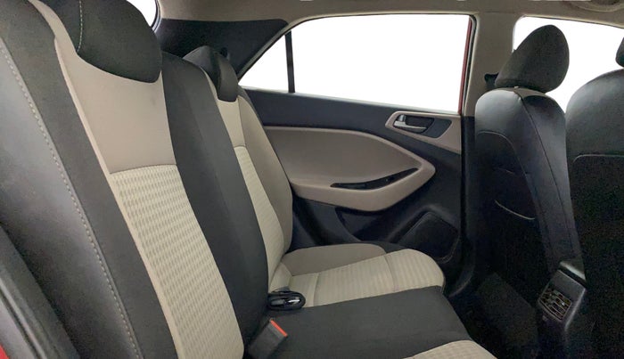 2018 Hyundai Elite i20 MAGNA EXECUTIVE 1.2, Petrol, Manual, 57,854 km, Right Side Rear Door Cabin