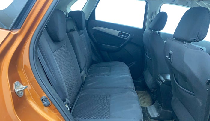 2018 Maruti Vitara Brezza ZDI PLUS AT DUAL TONE, Diesel, Automatic, 1,29,287 km, Right Side Rear Door Cabin