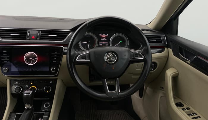 2018 Skoda Superb L&K 1.8 TSI AT, Petrol, Automatic, 70,255 km, Steering Wheel Close Up