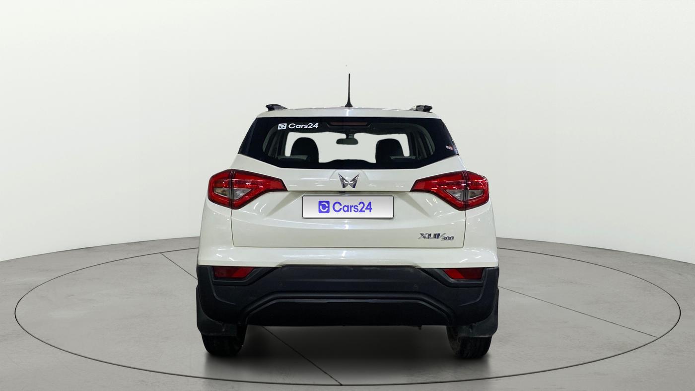 2023 Mahindra XUV300 W6 1.2 PETROL, Petrol, Manual, 31,614 km, Back/Rear