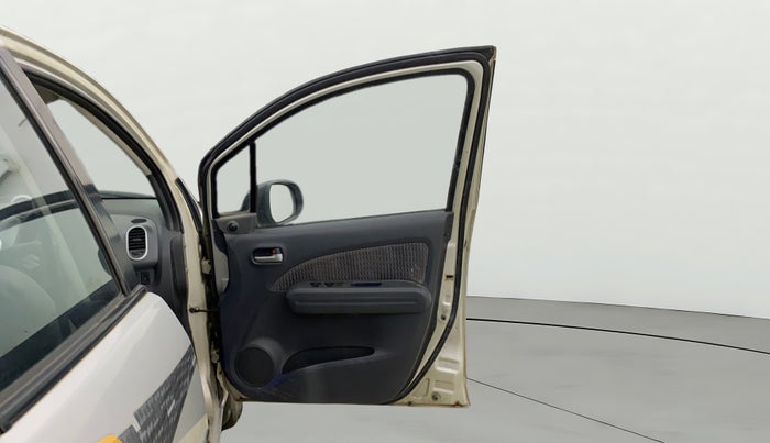 2014 Maruti Ritz VXI, CNG, Manual, 69,882 km, RHS Front Door