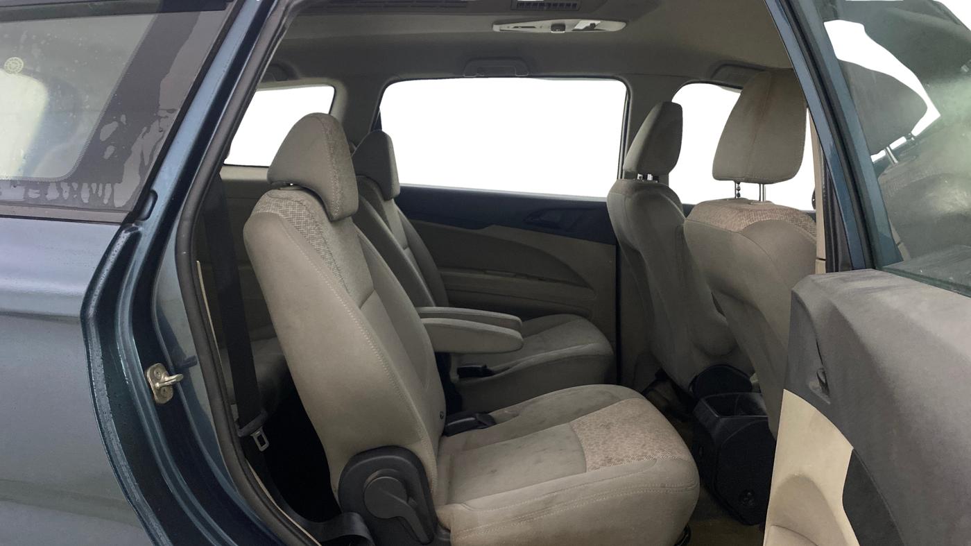 2019 Mahindra MARAZZO M2 7STR, Diesel, Manual, 1,41,255 km, Right Side Rear Door Cabin