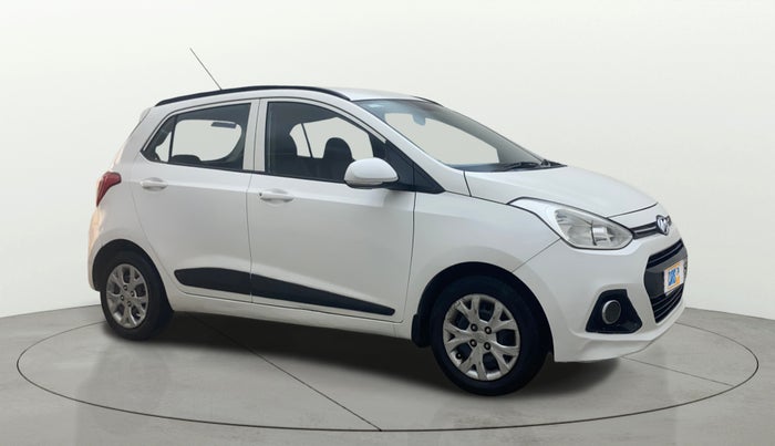 2015 Hyundai Grand i10 SPORTZ 1.2 KAPPA VTVT, Petrol, Manual, 71,243 km, Right Front Diagonal