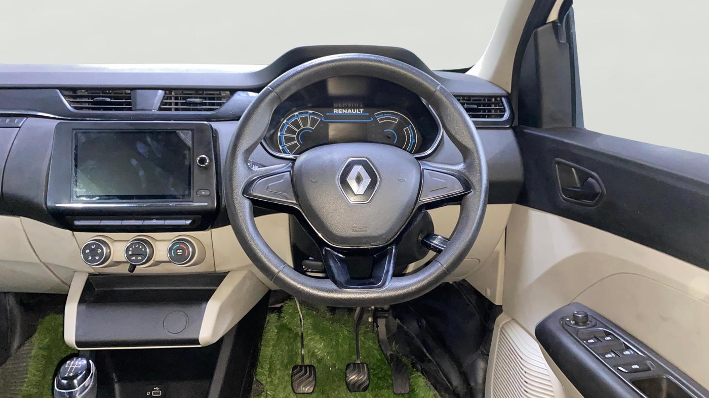 2020 Renault TRIBER RXT, Petrol, Manual, 48,527 km, Steering Wheel Close Up