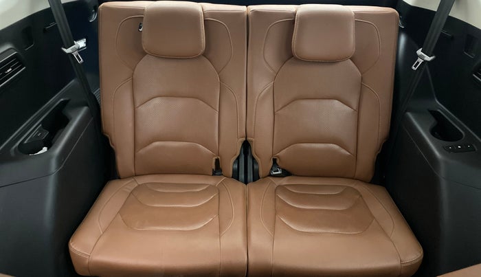 2021 MG HECTOR PLUS SHARP 2.0 DIESEL TURBO MT 6-STR, Diesel, Manual, 73,880 km, Third Seat Row ( optional )