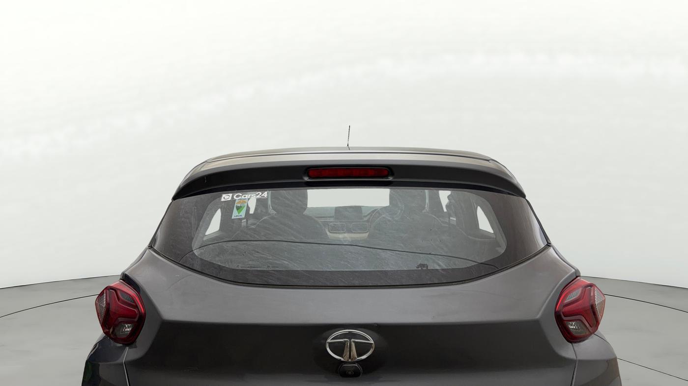 2021 Tata PUNCH ACCOMPLISHED AMT, Petrol, Automatic, 46,898 km, Rear Windshield