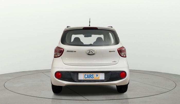 2017 Hyundai Grand i10 SPORTZ (O) 1.2 KAPPA VTVT, Petrol, Manual, 60,417 km, Back/Rear