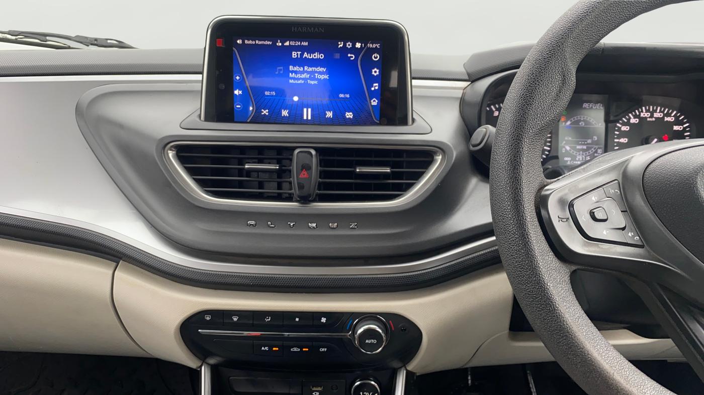 2022 Tata ALTROZ XZ PETROL, Petrol, Manual, 29,714 km, Air Conditioner